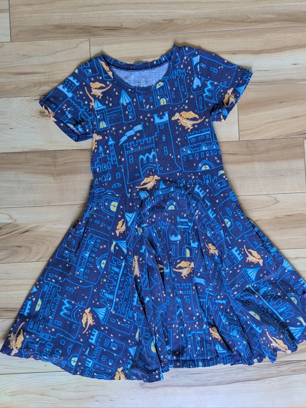 Princess Awesome Dragons Fantasy Short Sleeve Twirler with Pockets. Size 8.
